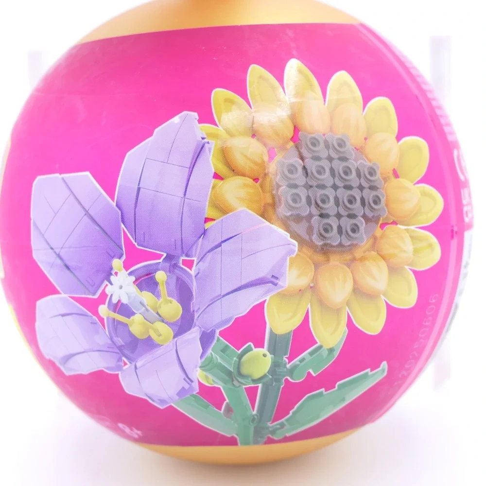Zuru MAX Flowers Collection Capsule Building Toy 4 Pack - 204/212/232/243 Pcs